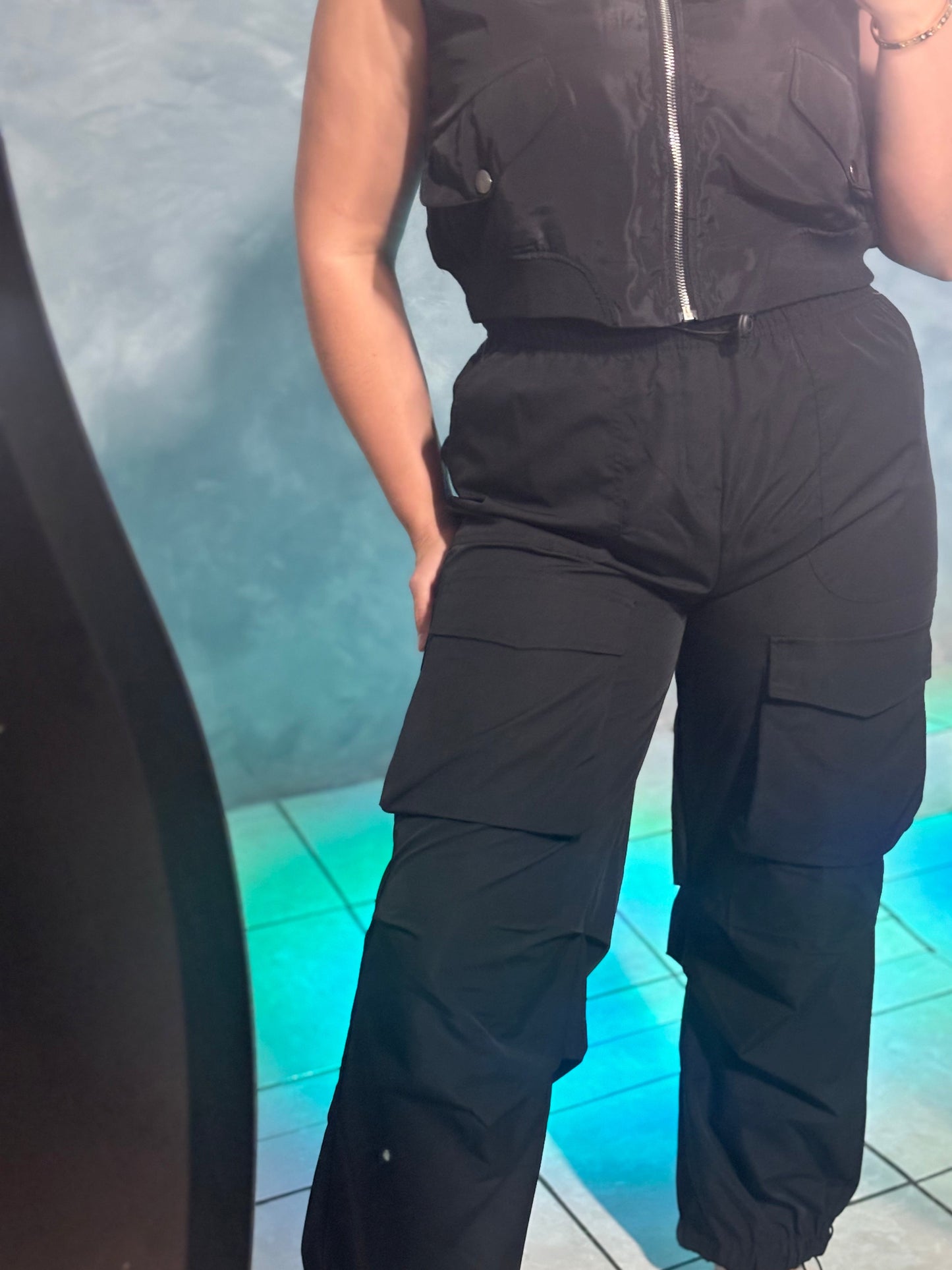 BLACK CARGO