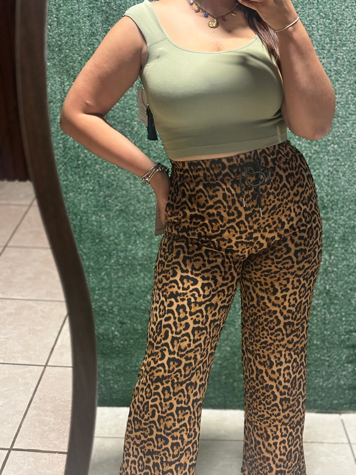 OLIVE BASIC TOP