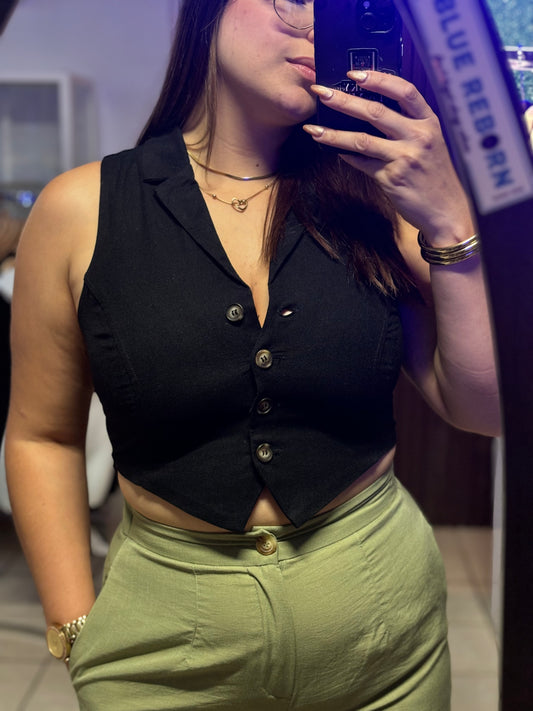 BLACK VEST