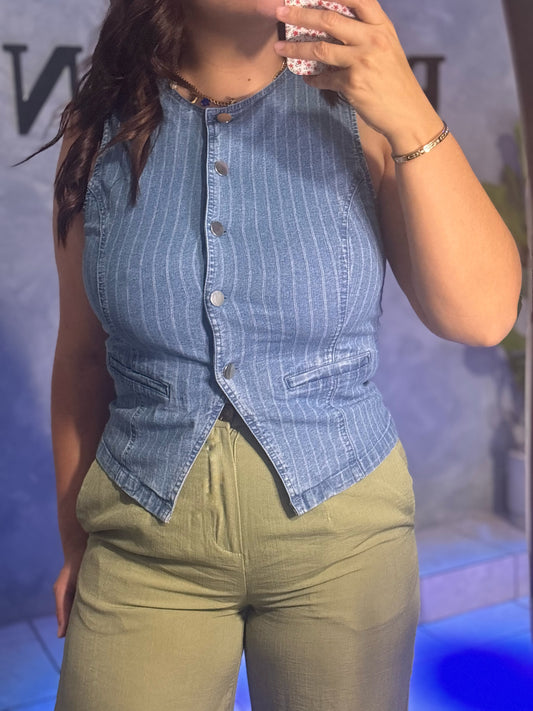 LIGHT DENIM VEST