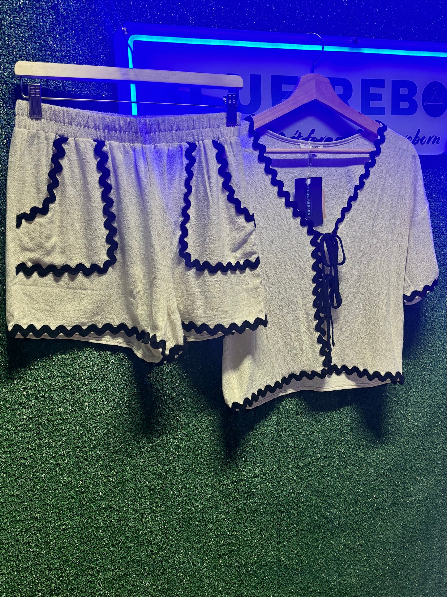 WAVY TRIM SHORT SET