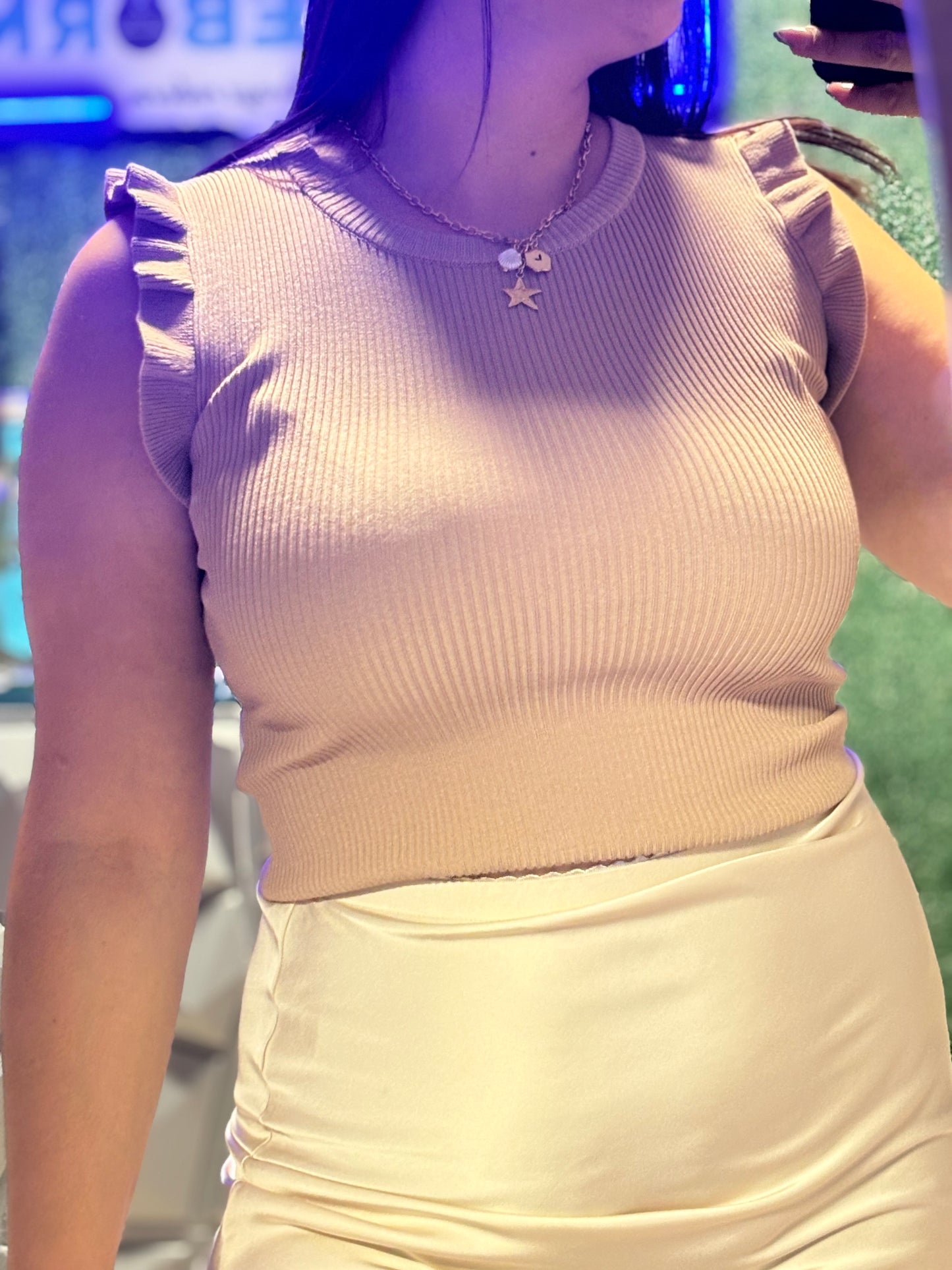 RUFFLE SLEEVLESS SWEATER TOP