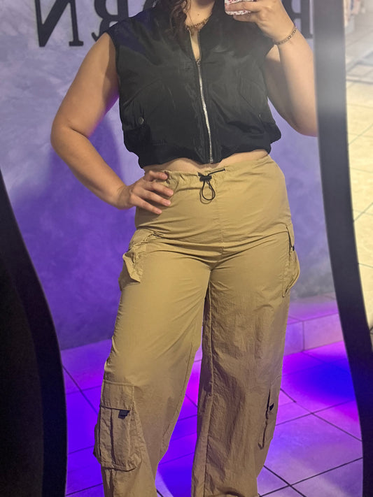 KHAKI PARACHUTES