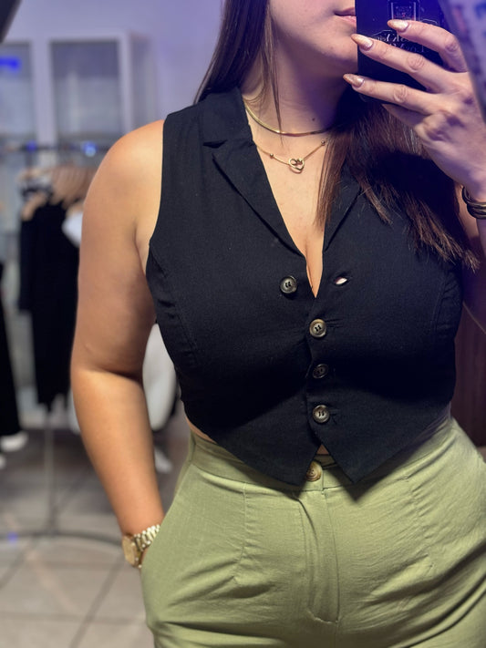 BLACK VEST