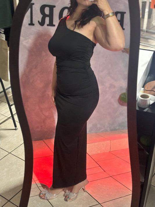 ONESHOULDER BLACK DRESS