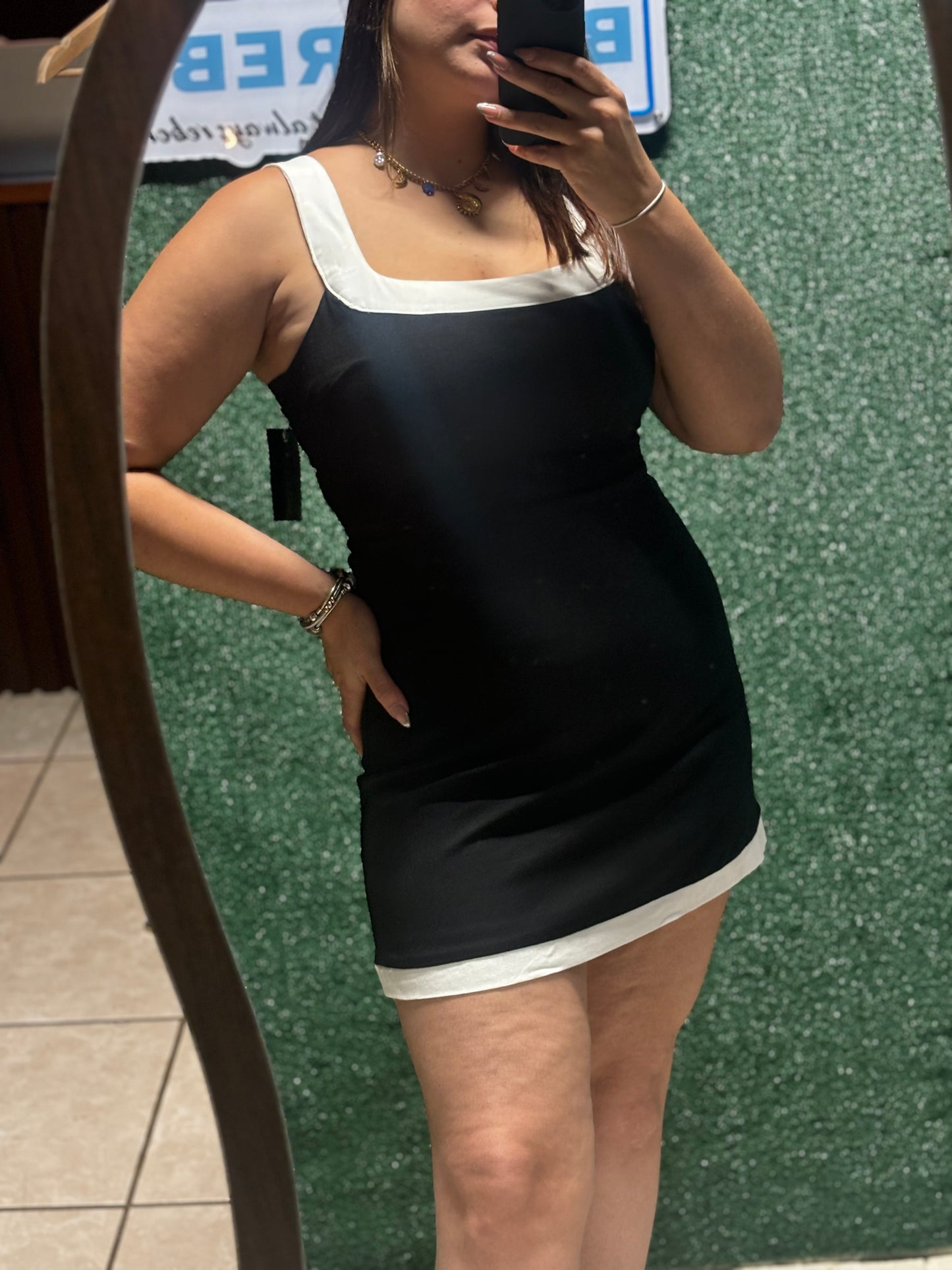 TRIM SLEEVELESS MINI DRESS