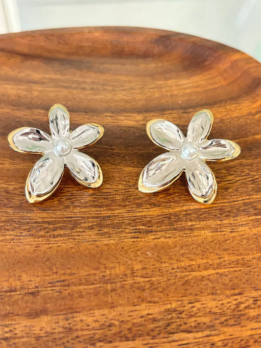PEARL FLOWER EARRING S/S