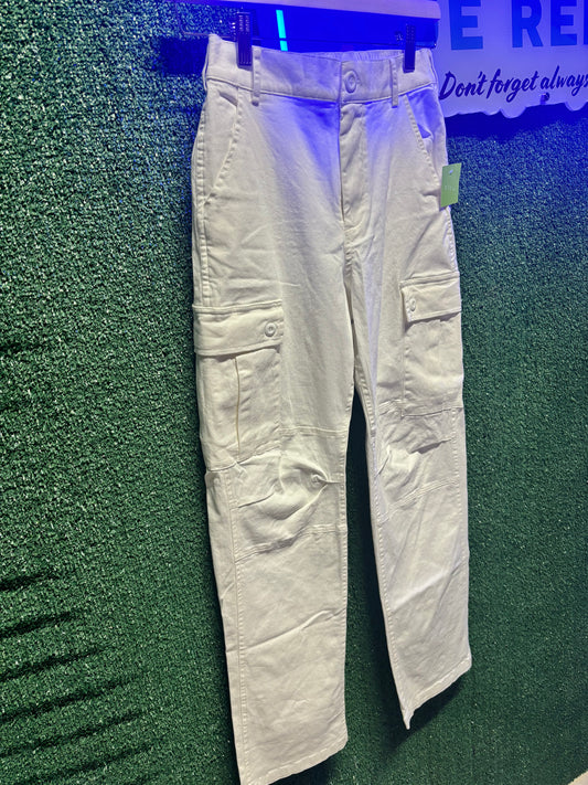 WHITE CARGO PANTS