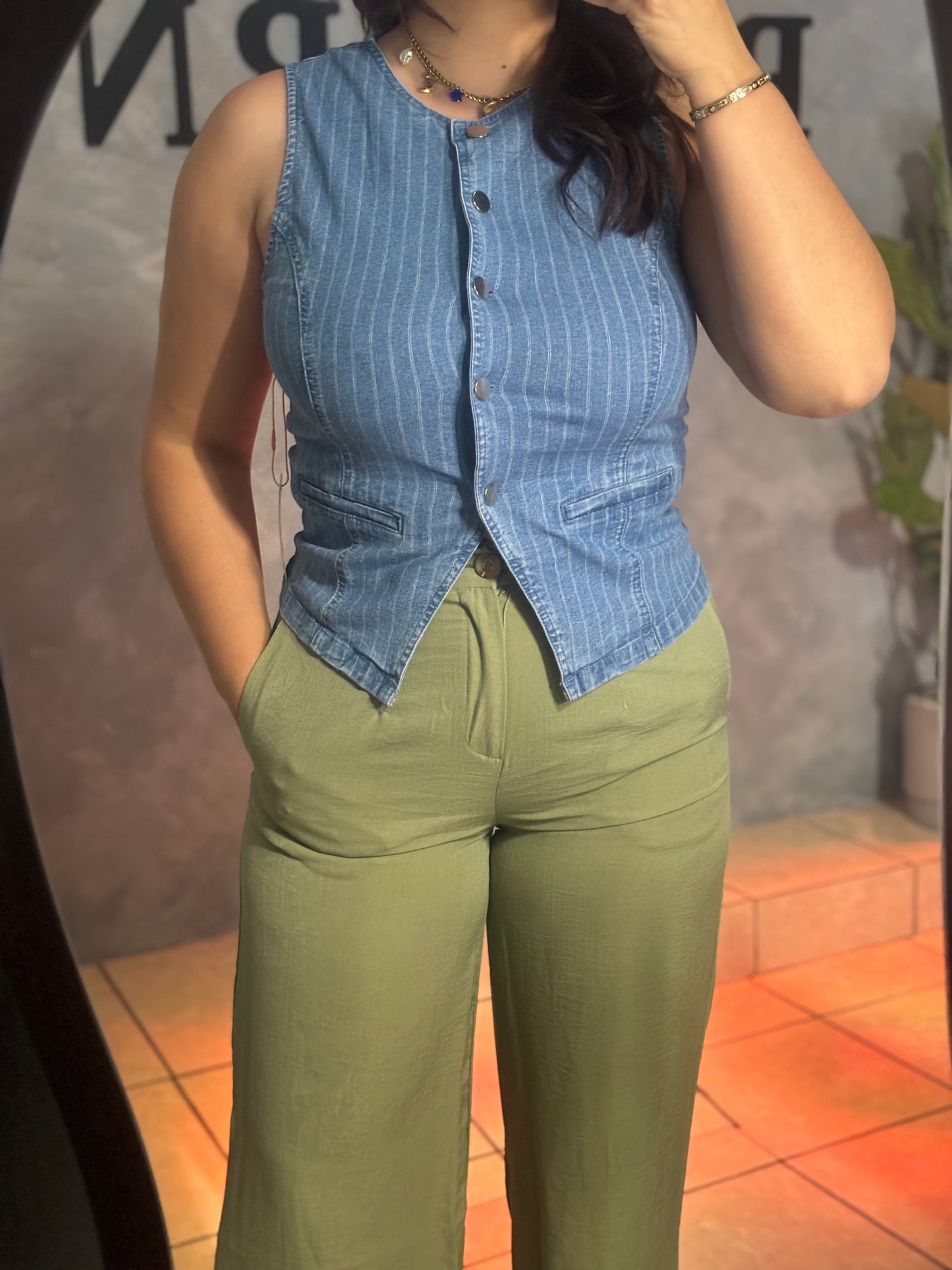LIGHT DENIM VEST